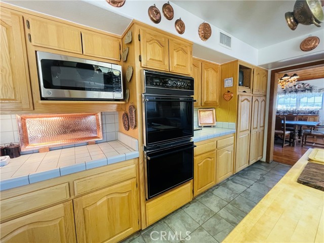 10500 Steinhoff Road, Frazier Park CA: https://media.crmls.org/medias/53626724-7fe0-4458-822a-0f97fa3e26b9.jpg
