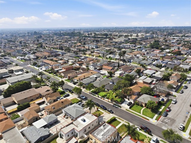 Detail Gallery Image 52 of 53 For 11916 Oxford Ave, Hawthorne,  CA 90250 - 3 Beds | 2 Baths