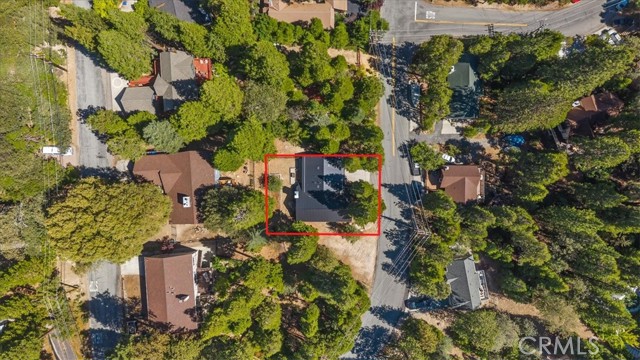 610 Pioneer, Lake Arrowhead, CA 92352
