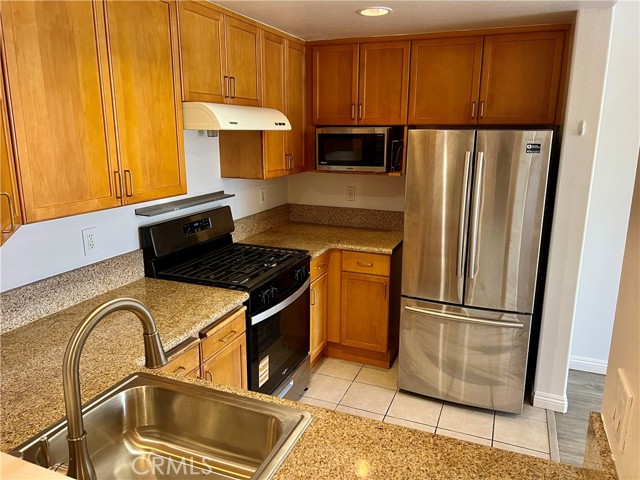580 W Main, Alhambra CA: https://media.crmls.org/medias/53635f01-8ee3-448f-8bb8-5ef7eb106ac0.jpg