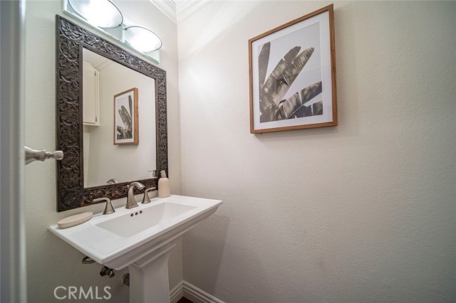 Detail Gallery Image 12 of 30 For 1355 Loma Ave #318,  Long Beach,  CA 90804 - 2 Beds | 2/1 Baths