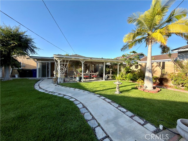 Image 13 of 15 For 5552 Vonnie