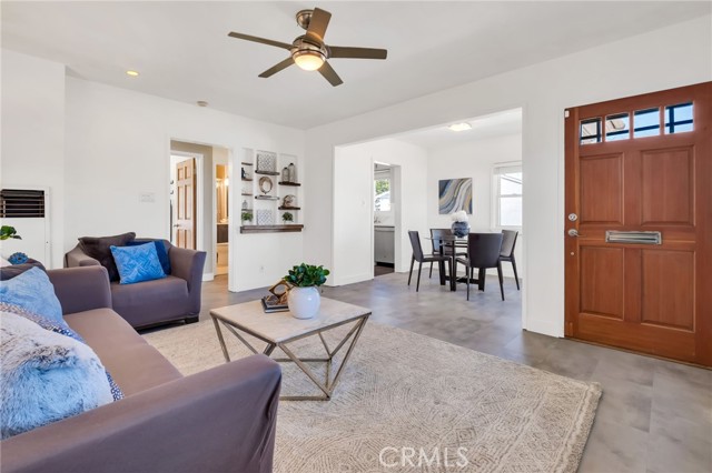 Detail Gallery Image 4 of 21 For 2815 Barkley, Redondo Beach,  CA 90278 - 3 Beds | 1 Baths