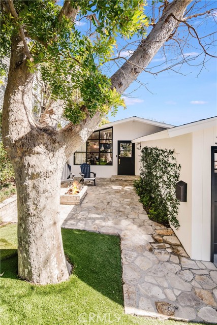 3212 Poinsettia Avenue, Manhattan Beach, California 90266, 3 Bedrooms Bedrooms, ,2 BathroomsBathrooms,Residential,Sold,Poinsettia,SB22036915