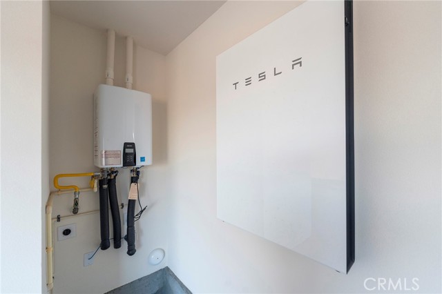 Detail Gallery Image 36 of 43 For 253 Westdale, Irvine,  CA 92618 - 4 Beds | 2/1 Baths