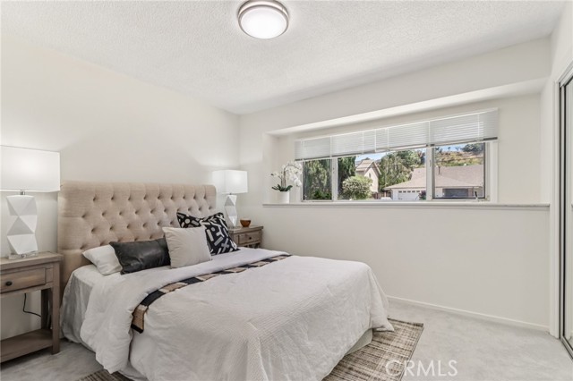 Detail Gallery Image 16 of 42 For 12131 Woodley Ave, Granada Hills,  CA 91344 - 4 Beds | 2/1 Baths