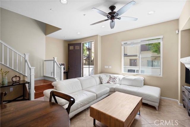 Detail Gallery Image 9 of 48 For 18 Moonstone, Irvine,  CA 92602 - 3 Beds | 2/1 Baths
