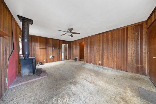 725 Michigan Avenue, Beaumont CA: https://media.crmls.org/medias/53687495-fde1-4230-92f3-5b17a24cddd4.jpg