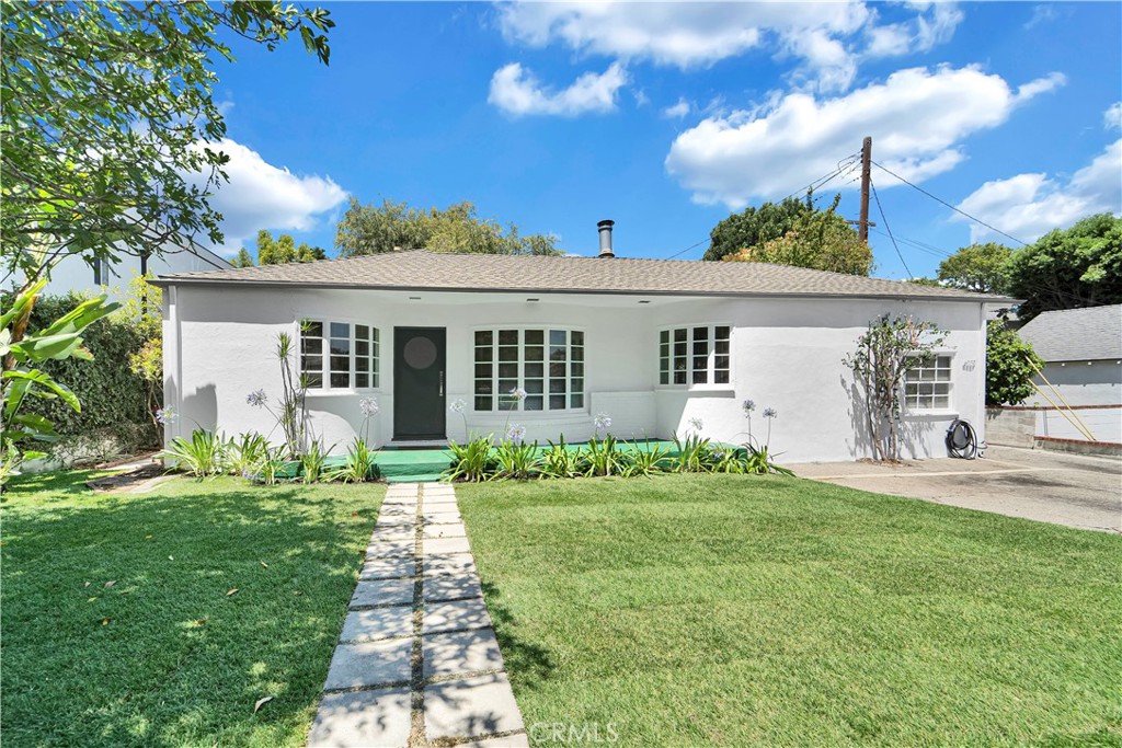 4227 Van Nuys Boulevard