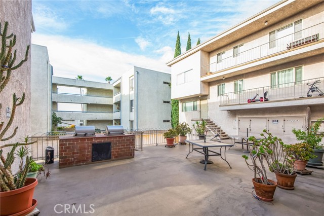 Detail Gallery Image 24 of 30 For 617 E Angeleno Ave #305,  Burbank,  CA 91501 - 2 Beds | 2 Baths