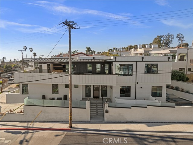 Detail Gallery Image 8 of 48 For 1504 Prospect Ave, Hermosa Beach,  CA 90254 - 4 Beds | 5 Baths