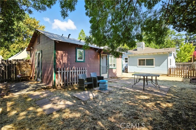 Detail Gallery Image 22 of 24 For 324 W 16th St, Chico,  CA 95928 - 3 Beds | 2 Baths