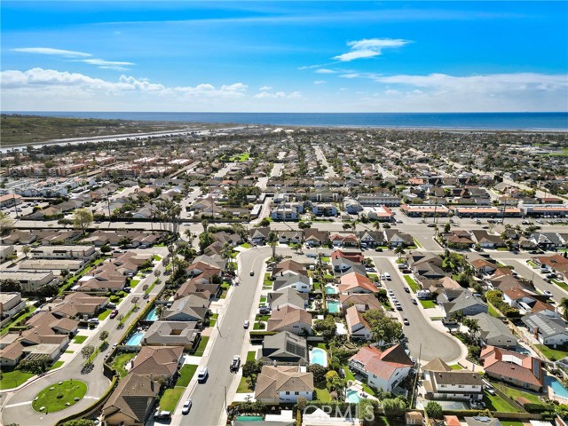 Detail Gallery Image 56 of 57 For 21361 Lemontree Ln, Huntington Beach,  CA 92646 - 5 Beds | 4 Baths