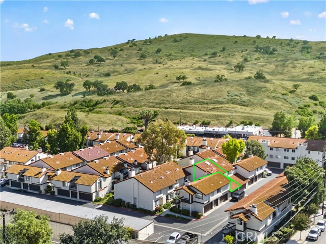 5612 Las Virgenes Unit: 37