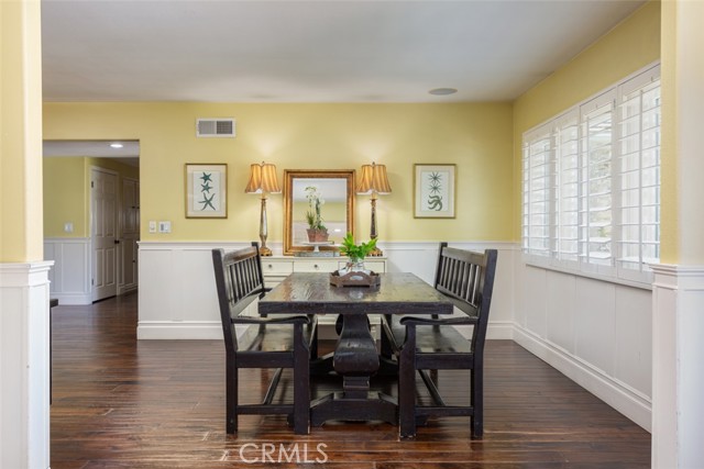 Detail Gallery Image 9 of 43 For 2107 Arbutus St, Newport Beach,  CA 92660 - 4 Beds | 2/1 Baths
