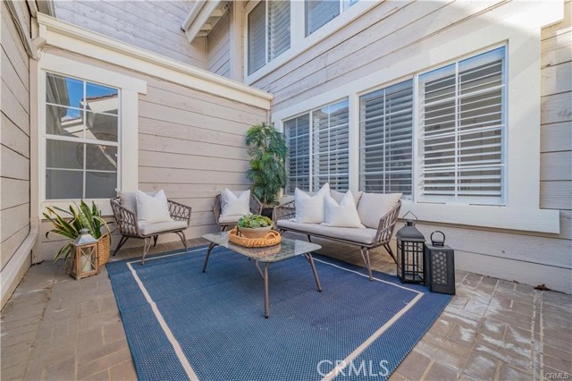 Detail Gallery Image 3 of 39 For 15 Elderberry, Irvine,  CA 92603 - 3 Beds | 2/1 Baths