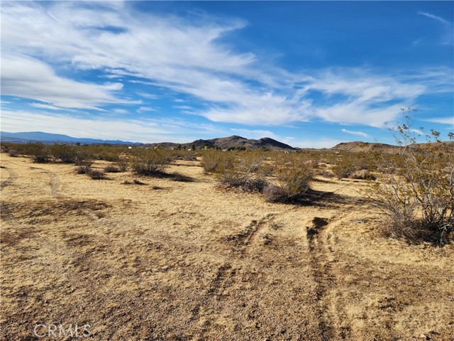 0 Patrick Way, Yucca Valley, California 92252, ,Land,For Sale,0 Patrick Way,CRWS23203577