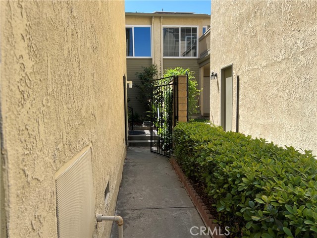 26005 Andrea Court, Mission Viejo CA: https://media.crmls.org/medias/536b7276-6ae6-47f0-b530-3ba98b50acdb.jpg