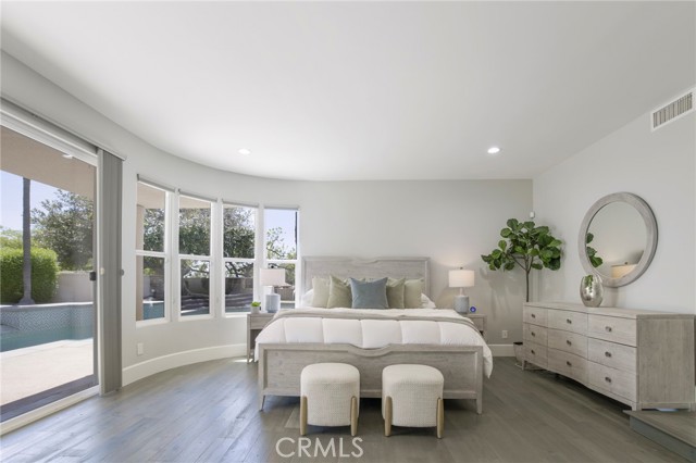 5081 Gateway Road, Rancho Cucamonga CA: https://media.crmls.org/medias/536bdf64-68c3-4d83-9f8c-2a6f4d49937d.jpg