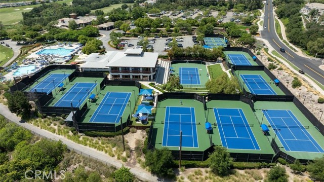 6 Marble Creek Lane, Coto de Caza CA: https://media.crmls.org/medias/536c1718-b944-4daf-9b7f-149fc313925e.jpg