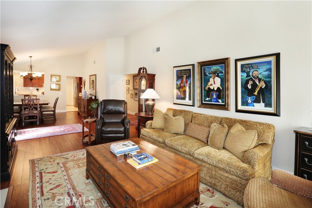 Detail Gallery Image 4 of 40 For 6520 E Paseo El Greco, Anaheim,  CA 92807 - 2 Beds | 2 Baths