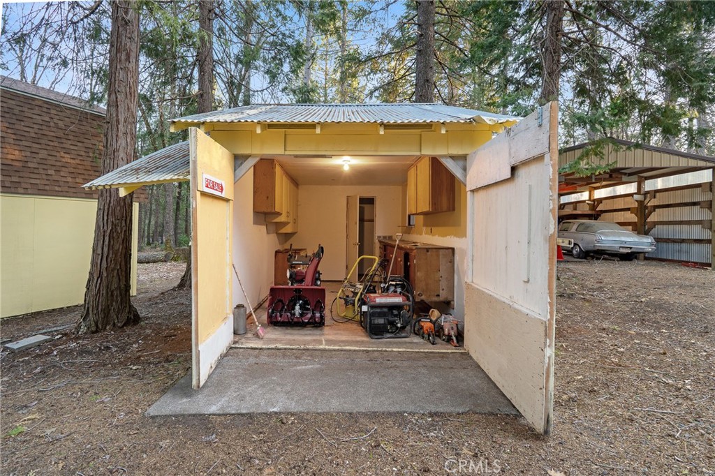 https://media.crmls.org/medias/536d4d69-29fd-4edc-94a3-ccbba117acad.jpg?preset=X-Large
