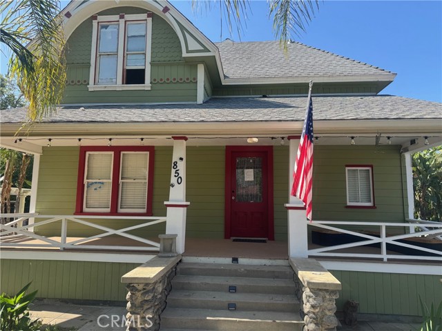 Detail Gallery Image 1 of 21 For 850 E Columbia Ave, Pomona,  CA 91767 - 8 Beds | 6 Baths