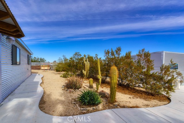 Detail Gallery Image 18 of 37 For 2653 Meldora, Twentynine Palms,  CA 92277 - 3 Beds | 3 Baths