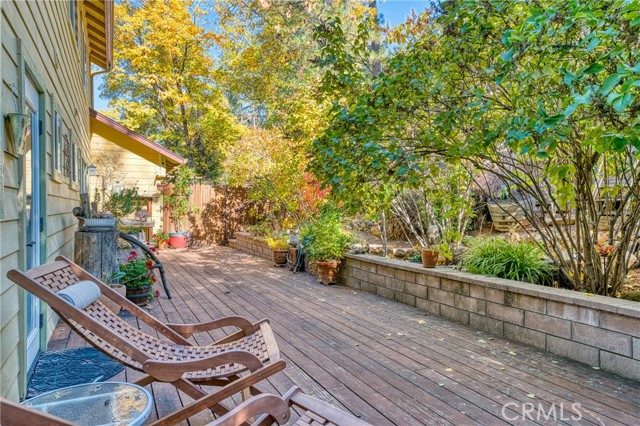 14274 Regina Way, Cobb CA: https://media.crmls.org/medias/536e9ebd-53c8-4135-b438-7e2a39dd5349.jpg