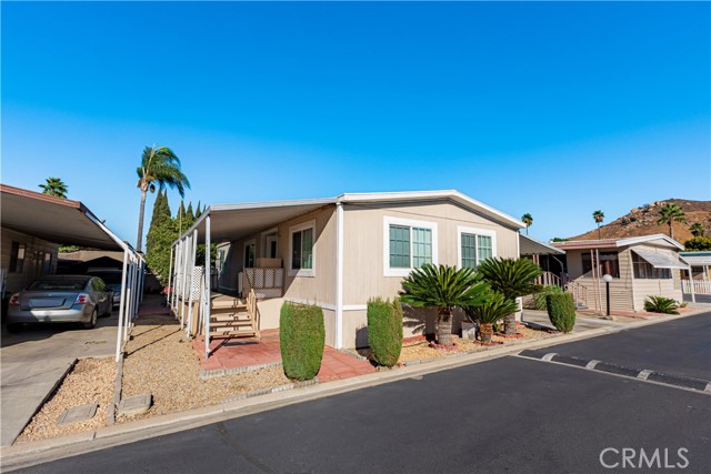 Detail Gallery Image 1 of 26 For 3825 Crestmore Rd #342,  Jurupa Valley,  CA 92509 - 2 Beds | 2 Baths