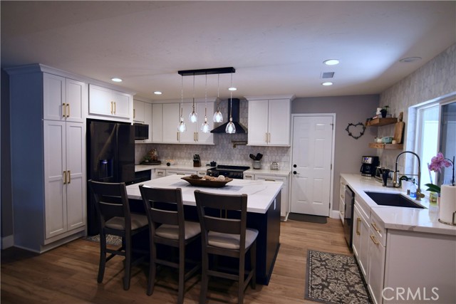 22551 Costa Bella Drive, Lake Forest CA: https://media.crmls.org/medias/53700e27-5fd9-4a7b-ba68-3204b254463b.jpg