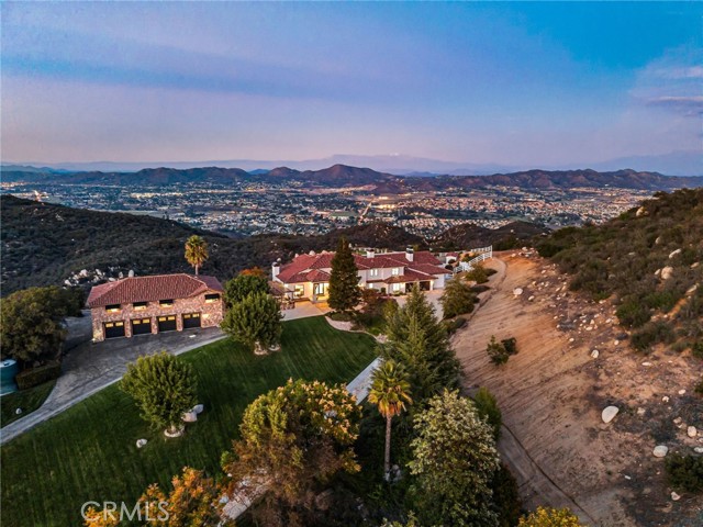 Detail Gallery Image 3 of 75 For 37731 via Baya, Murrieta,  CA 92562 - 7 Beds | 7/2 Baths