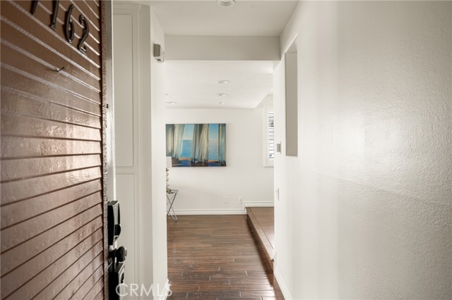 Detail Gallery Image 5 of 49 For 17162 Bluewater Ln, Huntington Beach,  CA 92649 - 2 Beds | 1 Baths