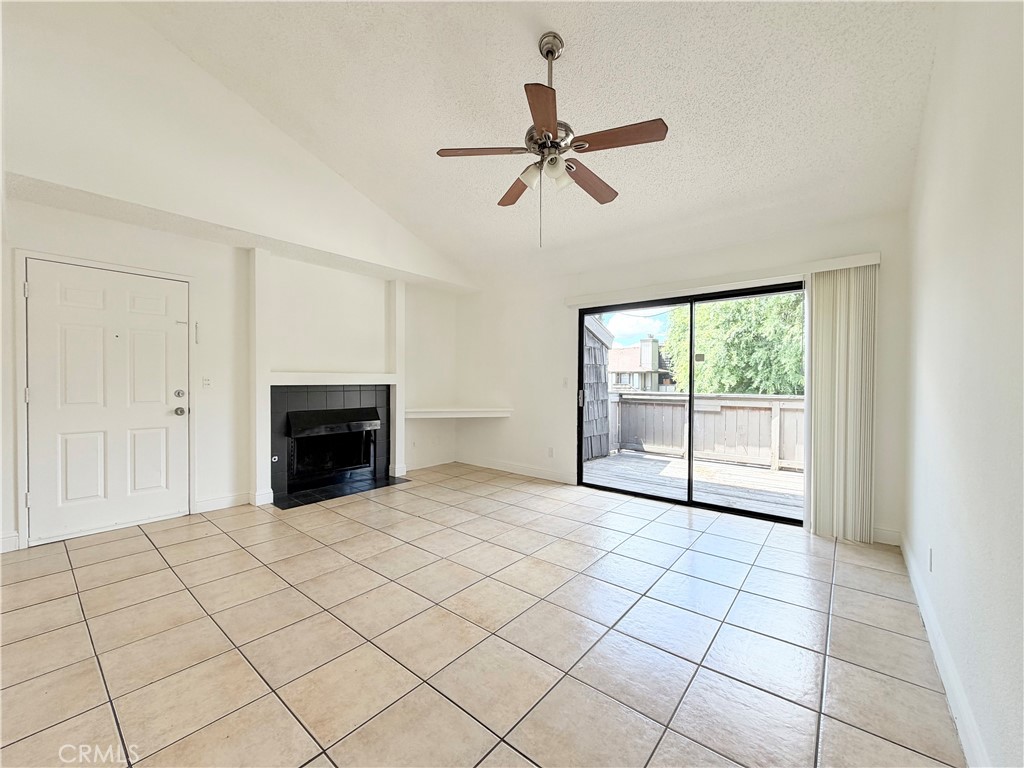 1190 S Winery Avenue #289