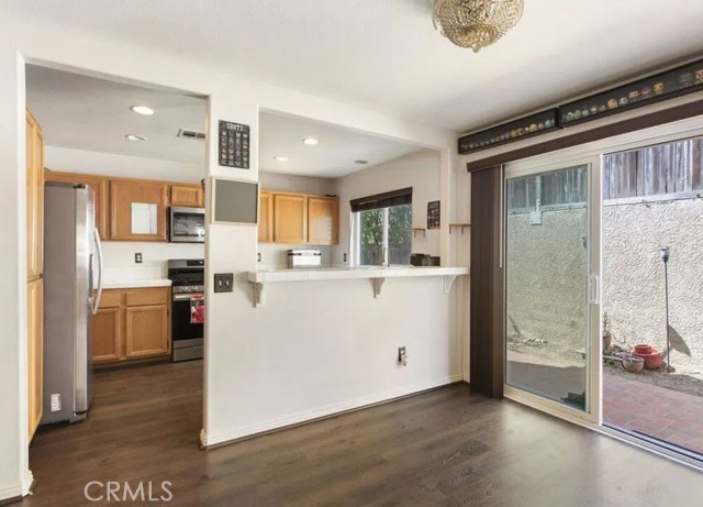 Detail Gallery Image 9 of 43 For 25323 Bayside Pl, Harbor City,  CA 90710 - 3 Beds | 2/1 Baths