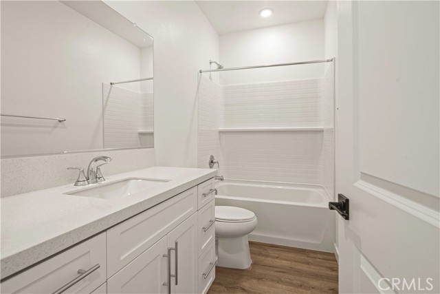 Detail Gallery Image 6 of 9 For 44246 Mahogany St, Lancaster,  CA 93535 - 4 Beds | 2 Baths