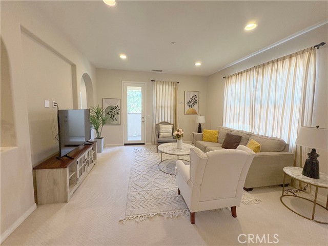 78 Talisman, Irvine CA: https://media.crmls.org/medias/53727f76-7cb2-4fd0-b5f6-e7bec2f1dd7f.jpg