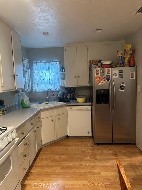 Detail Gallery Image 9 of 21 For 404 Sievers Ave, Brea,  CA 92821 - 2 Beds | 1 Baths