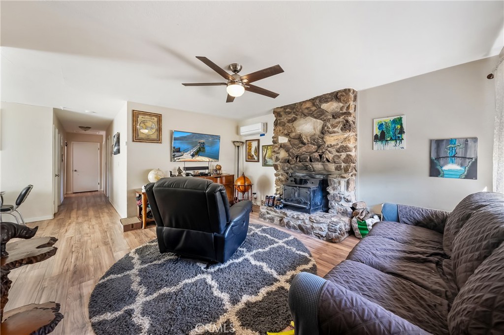 MLS #LC25142688 img 5