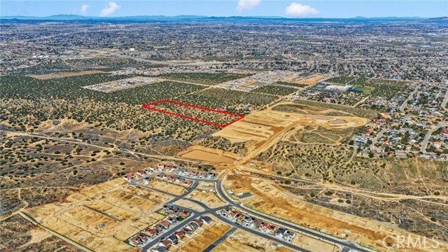 Detail Gallery Image 3 of 10 For 6600 Crockett Ave, Hesperia,  CA 92345 - – Beds | – Baths