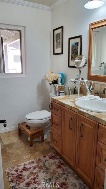 Detail Gallery Image 10 of 10 For 8921 Kennelly Ln, Anaheim,  CA 92804 - 3 Beds | 2 Baths