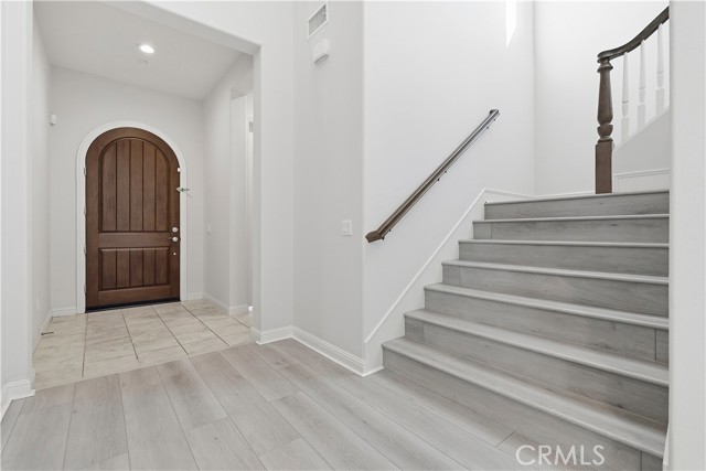 Detail Gallery Image 9 of 32 For 308 Pinnacle Dr, Lake Forest,  CA 92630 - 5 Beds | 4 Baths