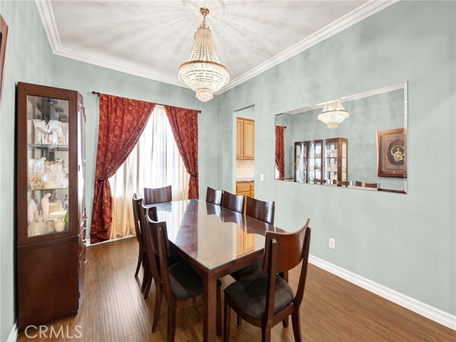 Detail Gallery Image 16 of 43 For 28346 Linda Vista, Canyon Country,  CA 91387 - 6 Beds | 3 Baths