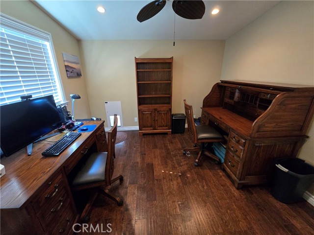 Detail Gallery Image 17 of 39 For 249 Loyola Rd, Costa Mesa,  CA 92626 - 4 Beds | 2 Baths