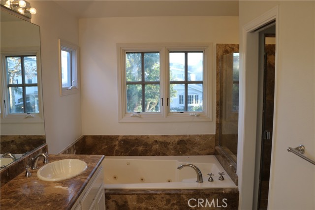 Detail Gallery Image 16 of 29 For 505 Begonia Ave, Corona Del Mar,  CA 92625 - 3 Beds | 3/1 Baths