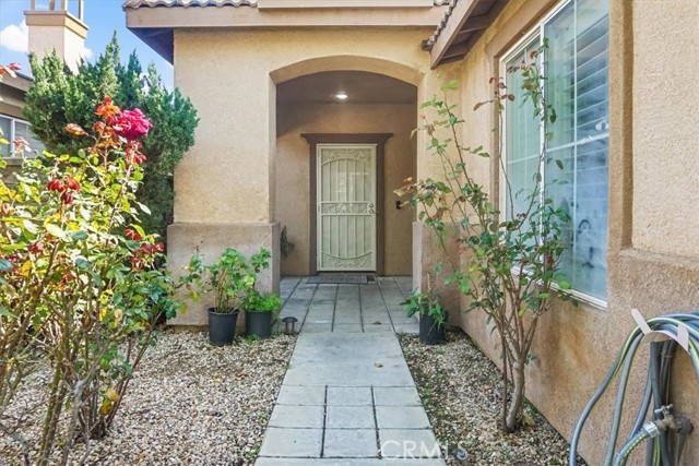 Detail Gallery Image 3 of 50 For 17139 Grapevine Ct, Fontana,  CA 92337 - 5 Beds | 3 Baths