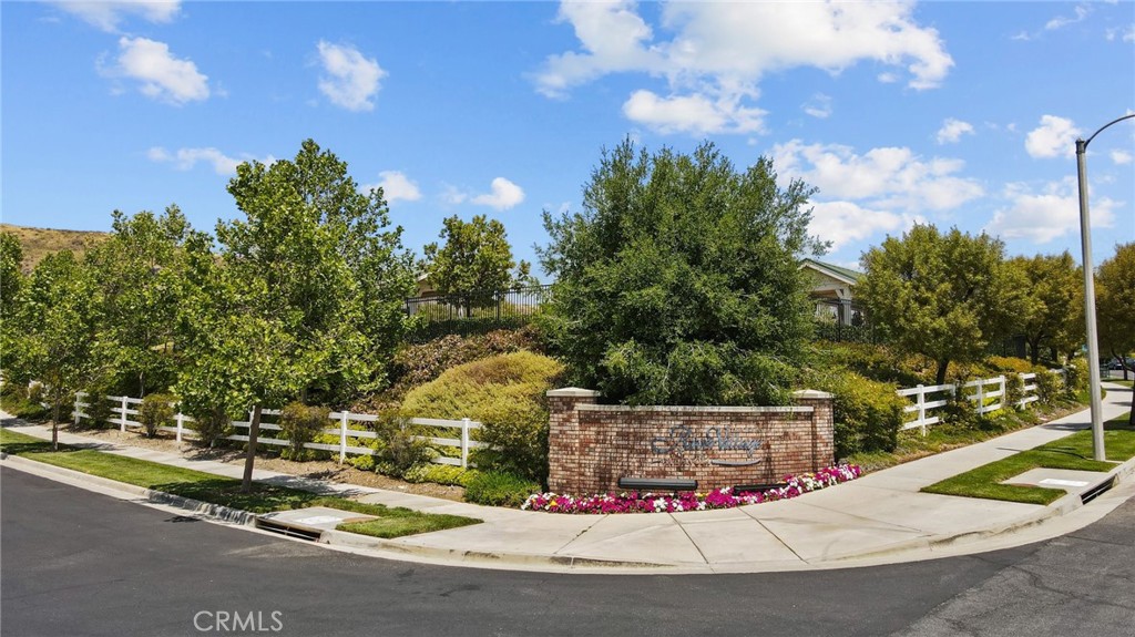 53768D0F 2713 49E7 87A9 7D02E07D76B6 22529 Breakwater Way, Saugus, Ca 91350 &Lt;Span Style='BackgroundColor:transparent;Padding:0Px;'&Gt; &Lt;Small&Gt; &Lt;I&Gt; &Lt;/I&Gt; &Lt;/Small&Gt;&Lt;/Span&Gt;