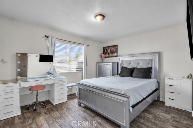 18177 Cherry St, Hesperia CA: https://media.crmls.org/medias/5377781a-f002-4fad-8cb2-aa16b98dc7e7.jpg