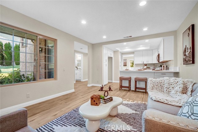 Detail Gallery Image 8 of 34 For 2609 Cypress Point Dr, Fullerton,  CA 92833 - 3 Beds | 2/1 Baths