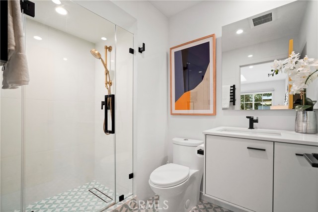 Detail Gallery Image 23 of 35 For 2364 Duane St #7,  Silver Lake Los Angeles,  CA 90039 - 2 Beds | 2/1 Baths